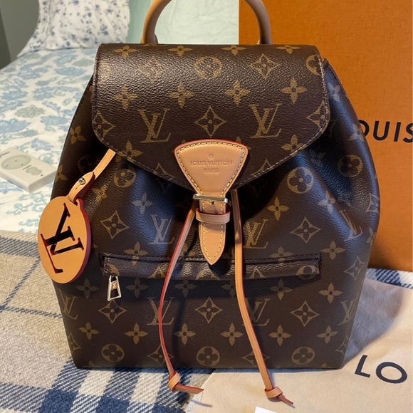 LOUIS VUITTON MONTSOURIS BB BACKPACK - Picture 4 of 13